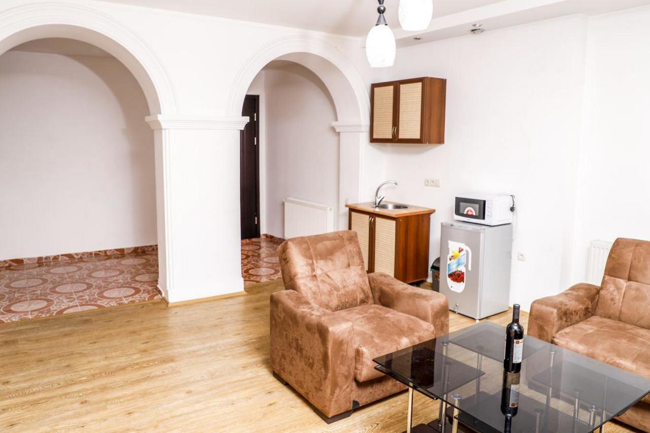 Hotel Monaco Tiflis Dış mekan fotoğraf